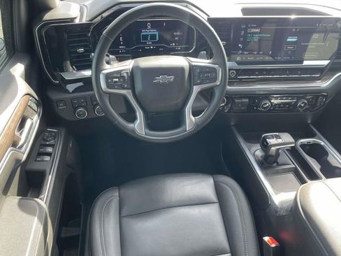 Used 2024 Chevrolet Silverado 1500 LT Trail Boss w/ Convenience Package II image 13