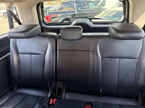 Used 2024 Ford Expedition Max XLT image 23