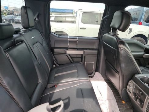 Used 2018 Ford F150 Platinum w/ Equipment Group 701A Luxury AWD/4WD image 4
