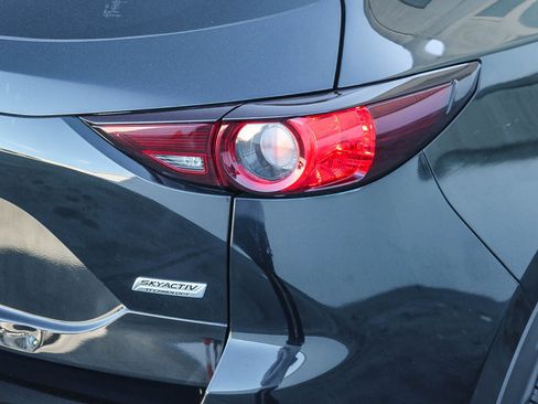 Used 2019 MAZDA CX-5 Touring image 10