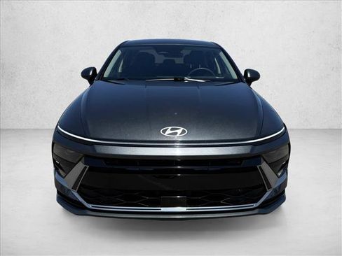 Used 2024 Hyundai Sonata SEL FWD image 2