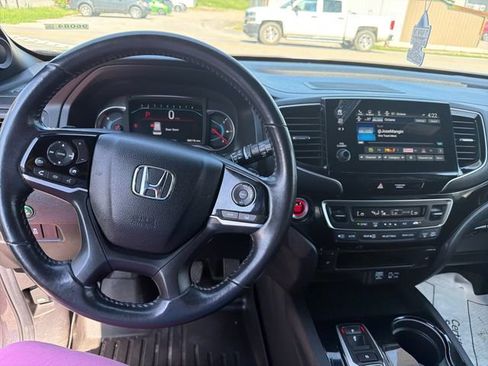 Used 2021 Honda Passport Touring image 12