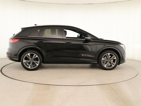 Certified 2022 Audi Q4 e-tron Premium Plus image 8