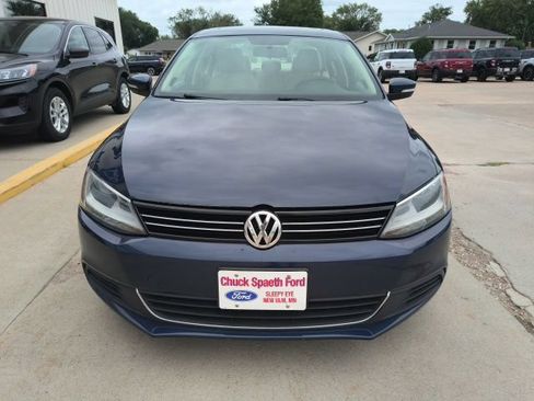 Used 2013 Volkswagen Jetta TDI FWD image 3
