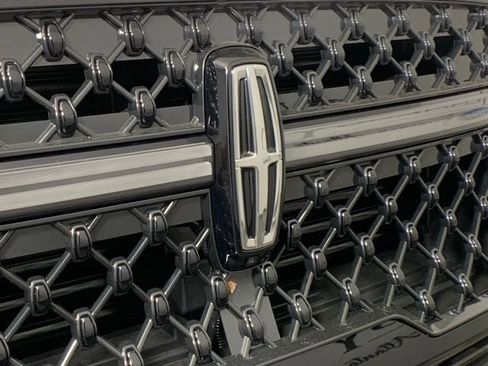 New 2025 Lincoln Navigator L Reserve w/ Jet Appearance Package image 12