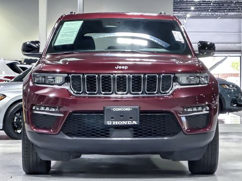 Used 2024 Jeep Grand Cherokee Limited AWD/4WD image 6
