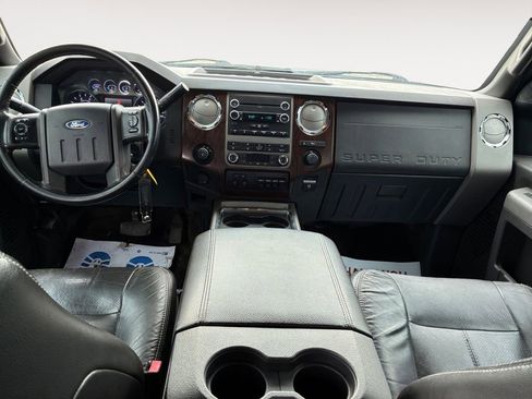 Used 2012 Ford F350 Lariat w/ Chrome Pkg image 10