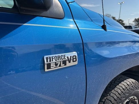 Used 2018 Toyota Tundra Limited image 3