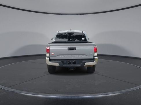 Used 2021 Toyota Tacoma TRD Off-Road RWD image 7