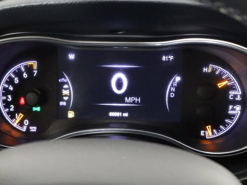 Used 2022 Jeep Grand Cherokee Laredo E AWD/4WD image 11