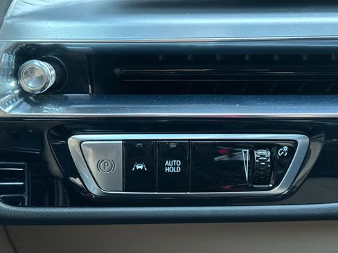 Certified 2025 Cadillac Lyriq Luxury w/ Nappa Leather Package image 37