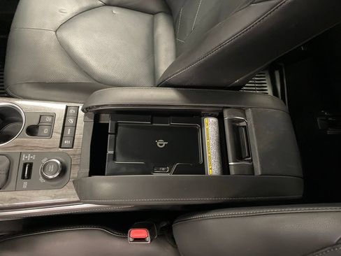 Used 2020 Toyota Highlander Platinum AWD/4WD image 14
