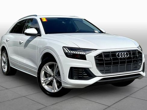 Used 2023 Audi Q8 Premium w/ Convenience Package AWD/4WD image 5