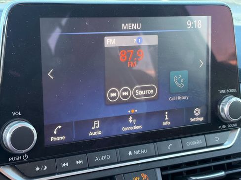 Used 2023 Nissan Altima 2.5 SV FWD image 15