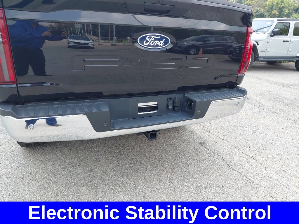 Used 2025 Ford F150 XLT w/ Equipment Group 301A Standard AWD/4WD image 18