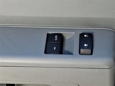 Used 2024 Ford E-450 and Econoline 450 Super Duty w/ Driver's Safety Package image 23