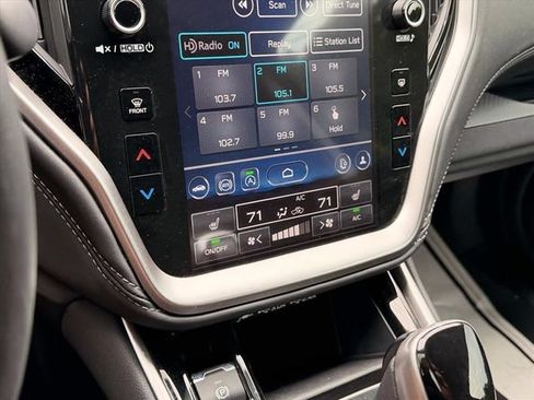 Used 2025 Subaru Outback Premium w/ Popular Package #1A AWD/4WD image 23