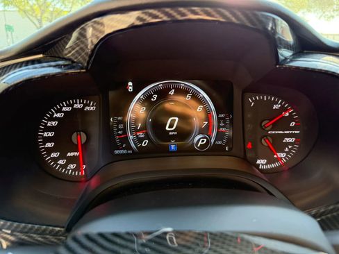 Used 2017 Chevrolet Corvette Stingray Coupe w/ Carbon Flash Badge Package RWD image 9