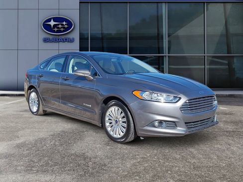 Used 2014 Ford Fusion SE w/ Equipment Group 502A image 3