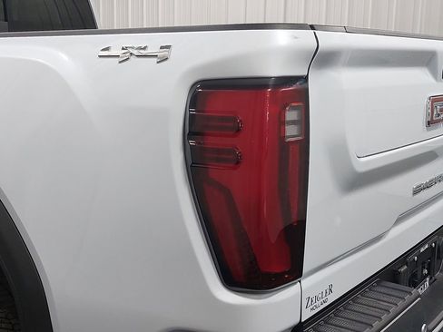 New 2026 GMC Sierra 3500 SLT w/ SLT Premium Package image 37