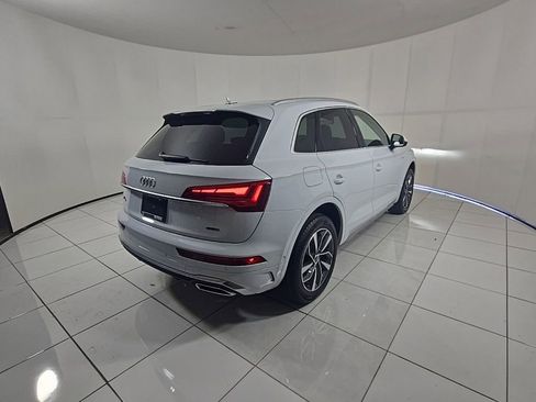 Used 2024 Audi Q5 2.0T Prestige AWD/4WD image 5