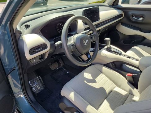 Certified 2026 Honda HR-V LX image 17