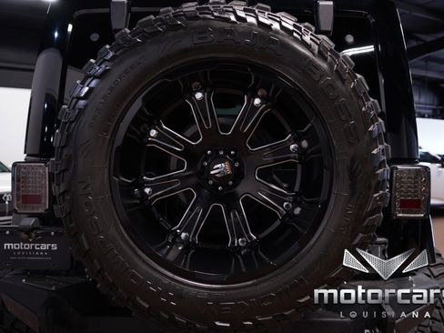 Used 2014 Jeep Wrangler Unlimited Sahara w/ Connectivity Group image 22