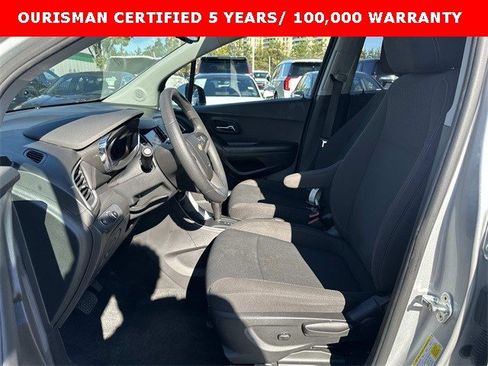 Certified 2022 Chevrolet Trax LS w/ Tint and Cruise Package image 16