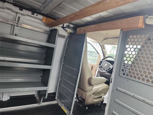 Used 2022 Chevrolet Express 2500 Extended w/ Driver Convenience Package RWD image 18