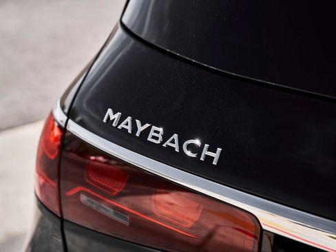 Used 2026 Mercedes-Benz Maybach GLS 600 4MATIC image 14