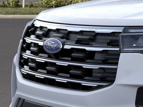 New 2026 Ford Explorer Active w/ Active Comfort Package RWD image 17