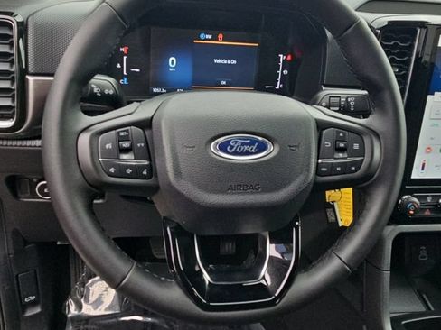 Used 2025 Ford Ranger XLT w/ FX4 Off-Road Package AWD/4WD image 14