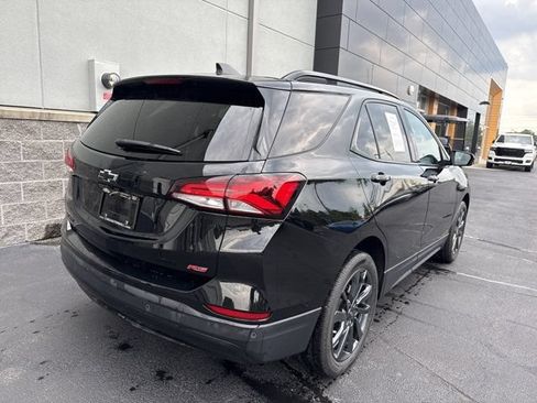 Used 2022 Chevrolet Equinox RS w/ LPO, Floor Liner Package AWD/4WD image 4