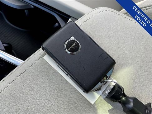 Certified 2025 Volvo XC60 T8 Plus w/ Protection Package Premier image 13