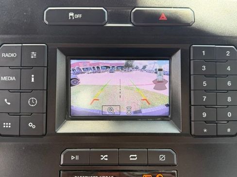 Used 2022 Ford F250 XL w/ Power Equipment Group RWD image 18