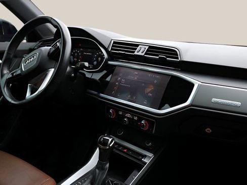 Used 2022 Audi Q3 2.0T Premium Plus image 19