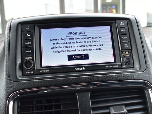 Used 2019 Dodge Grand Caravan GT image 32