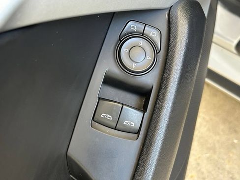 Used 2018 Chevrolet Camaro LT RWD image 34