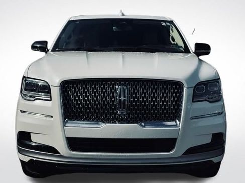 Used 2024 Lincoln Navigator L Reserve image 2