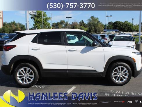 Used 2025 Chevrolet TrailBlazer LS w/ LS Convenience Package FWD image 6