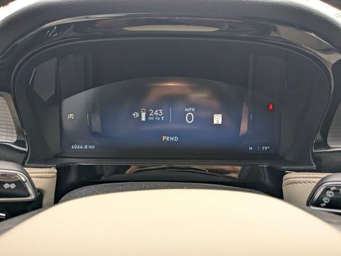 Used 2026 Lincoln Corsair Premiere FWD image 27