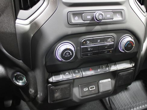 Used 2025 Chevrolet Silverado 1500 W/T w/ WT Value Package RWD image 15