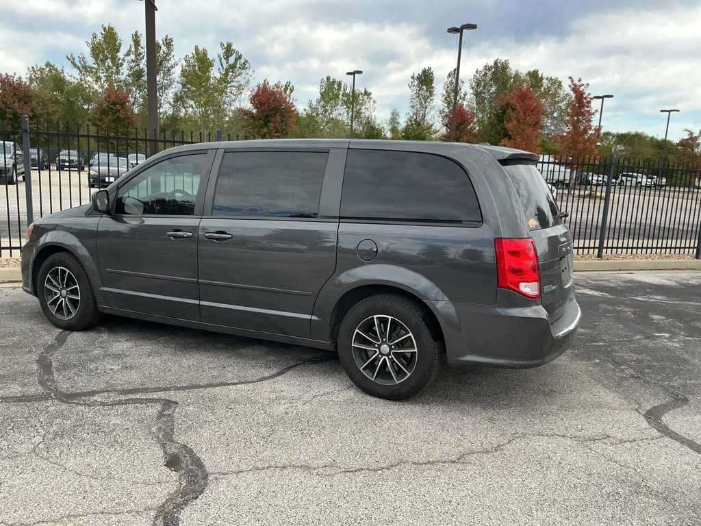 Used 2016 Dodge Grand Caravan R/T w/ Driver Convenience Group FWD image 8
