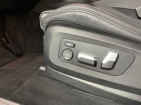 Certified 2022 BMW X5 xDrive40i w/ Parking Assistance Package AWD/4WD image 20