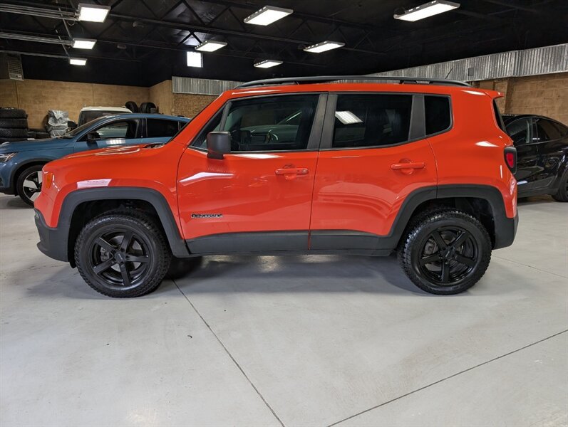 Used 2017 Jeep Renegade Sport w/ Power & Air Group FWD image 7