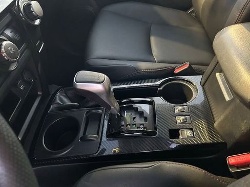 Used 2024 Toyota 4Runner TRD Off-Road Premium image 18