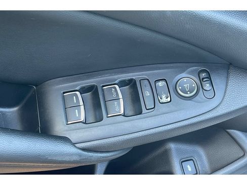 Used 2019 Honda Accord LX image 12