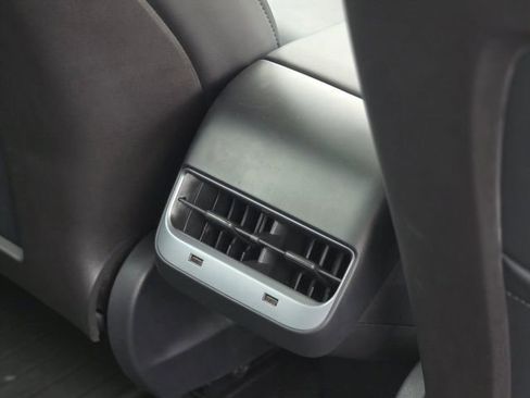 Used 2020 Tesla Model 3 Standard Range Plus image 33