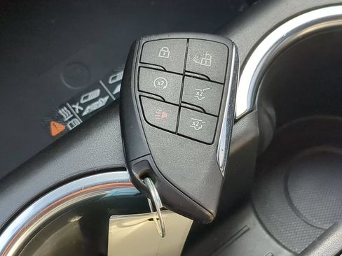 Used 2023 GMC Yukon SLT w/ SLT Premium Package AWD/4WD image 32