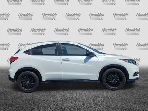 Used 2021 Honda HR-V Sport image 11
